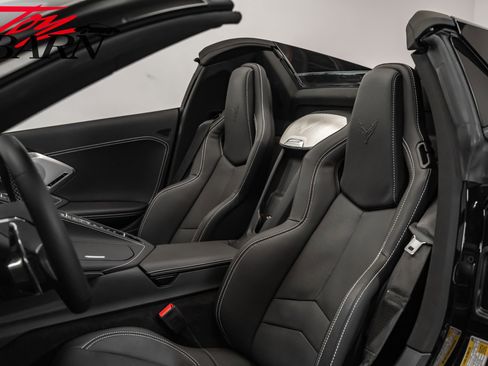 Used 2024 Chevrolet Corvette Stingray w/ Z51 Performance Package image 31