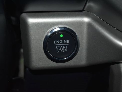 Used 2023 Ford Expedition Max XLT image 23