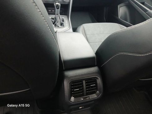 Used 2022 Volkswagen Taos SE AWD/4WD image 27