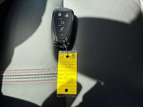 Used 2023 Chevrolet Traverse RS AWD/4WD image 13