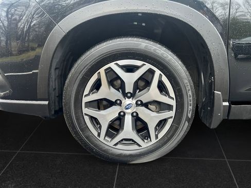 Used 2023 Subaru Forester Premium AWD/4WD image 9