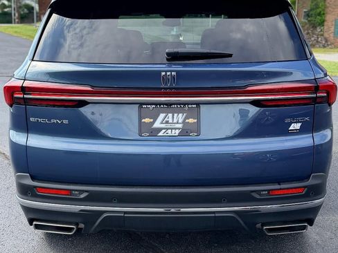Used 2025 Buick Enclave Preferred FWD image 6