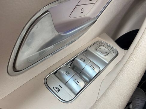 Used 2024 Mercedes-Benz GLE 450e 4MATIC image 22