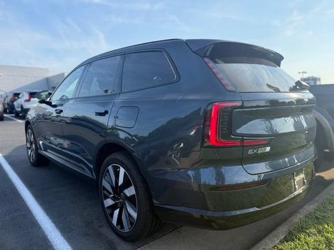 Certified 2025 Volvo EX90 Ultra AWD/4WD image 3