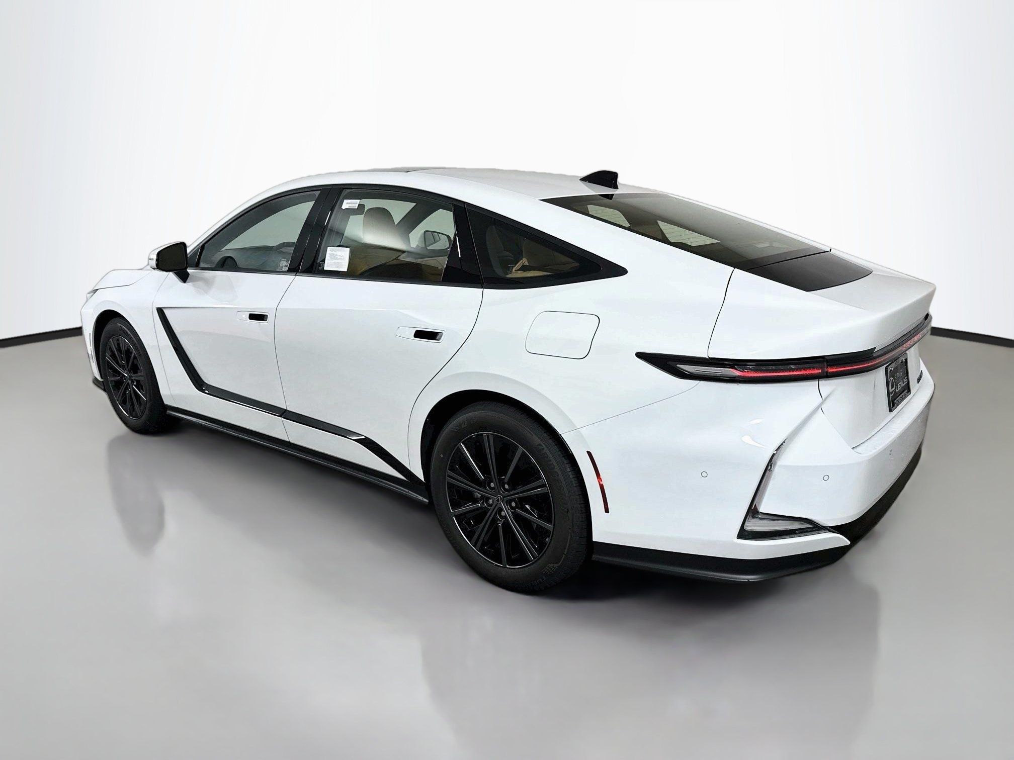 New 2026 Lexus ES 350h w/ Cold Area Package FWD image 5