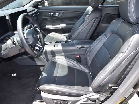 Used 2026 Ford Mustang Premium RWD image 10