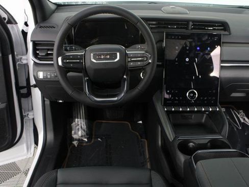 New 2026 GMC Terrain AT4 w/ Convenience Package III image 13