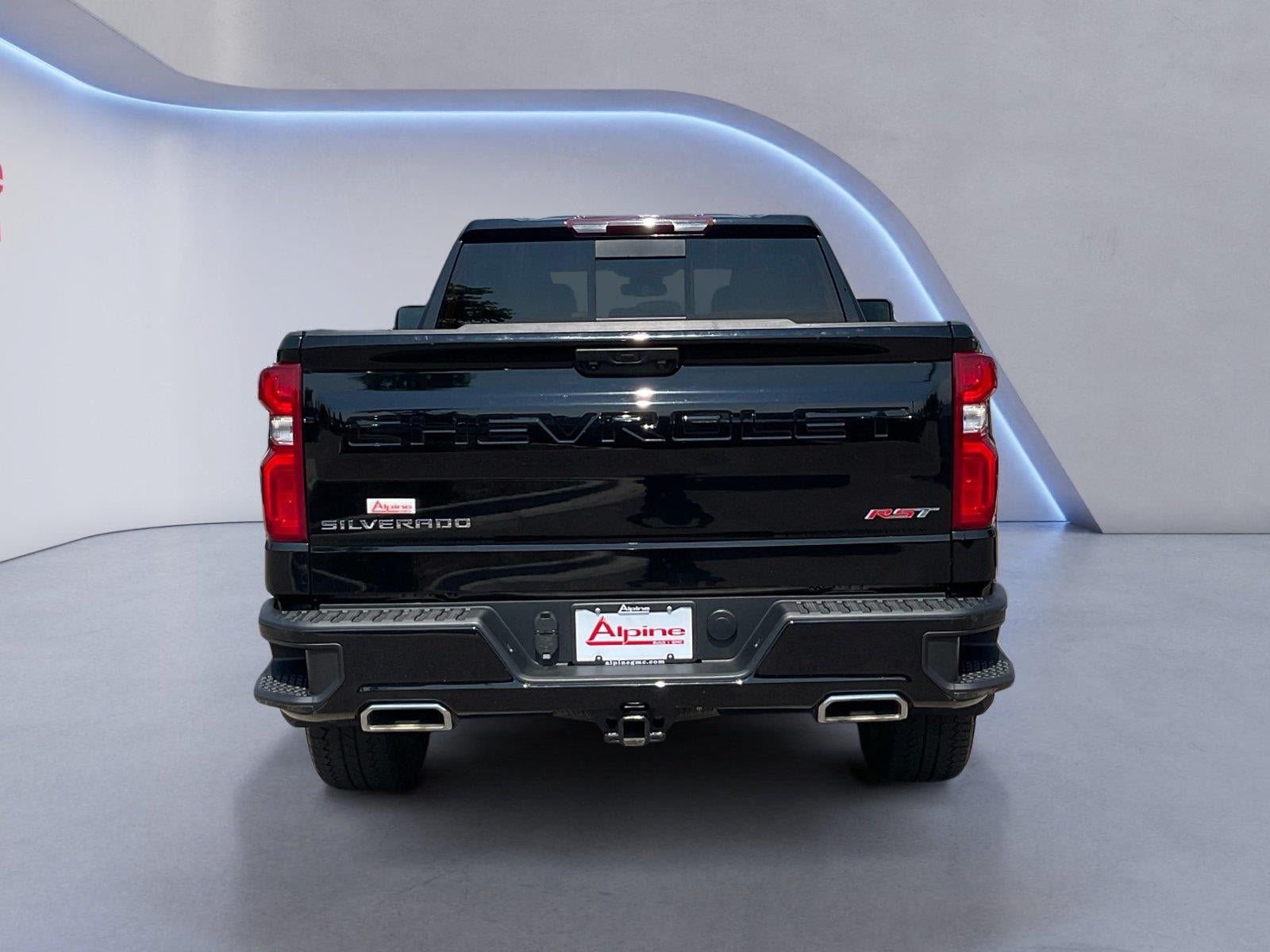 Used 2024 Chevrolet Silverado 1500 RST w/ Convenience Package II AWD/4WD image 4