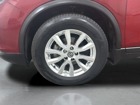 Used 2019 Nissan Rogue SV FWD image 29