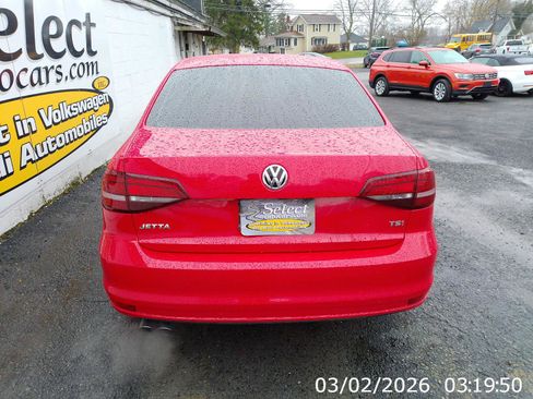 Used 2018 Volkswagen Jetta Wolfsburg Edition image 5