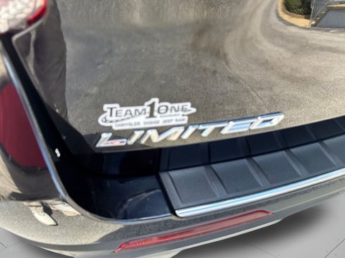 Used 2021 Ford Explorer Limited w/ Hybrid Equipment Group 310A RWD image 40
