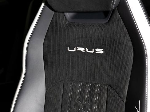 Used 2024 Lamborghini Urus Performante image 41