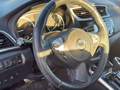 Used 2018 Nissan Sentra SR image 13