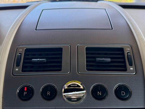 Used 2011 Aston Martin Rapide Luxe image 46