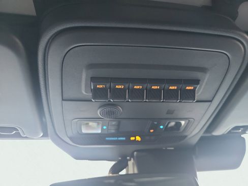 Used 2025 Ford Bronco Badlands AWD/4WD image 37
