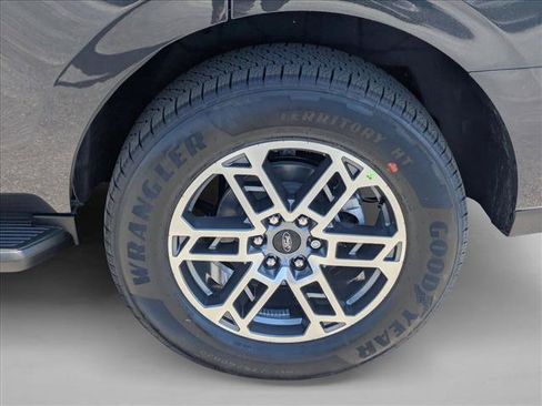 New 2026 Ford Expedition Active RWD image 10