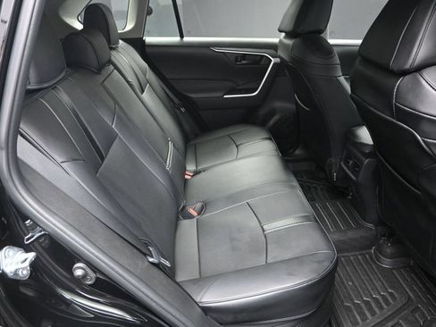 Used 2024 Toyota RAV4 LE AWD/4WD image 34