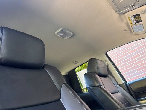 Used 2021 Toyota Tundra Limited w/ Limited Premium Package AWD/4WD image 18