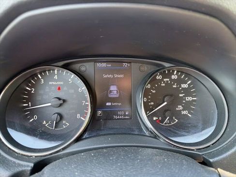 Used 2018 Nissan Rogue SV w/ Premium Package AWD/4WD image 9