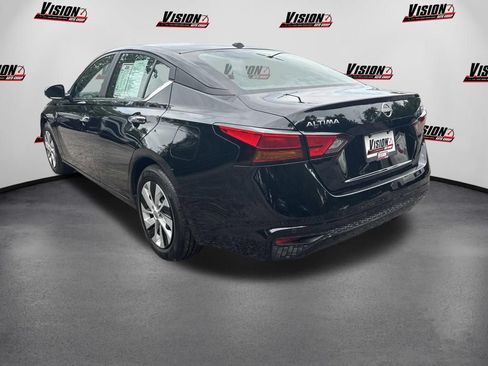 Used 2025 Nissan Altima 2.5 S FWD image 7