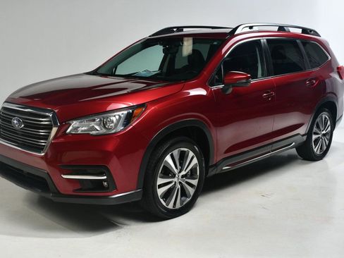 Used 2020 Subaru Ascent Limited image 2
