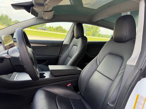 Used 2023 Tesla Model 3 Standard Range RWD image 6