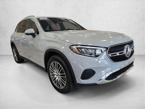 Certified 2026 Mercedes-Benz GLC 300 image 3