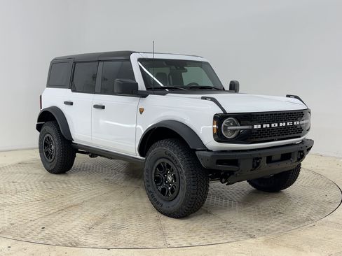New 2025 Ford Bronco Badlands w/ Sasquatch Package image 6