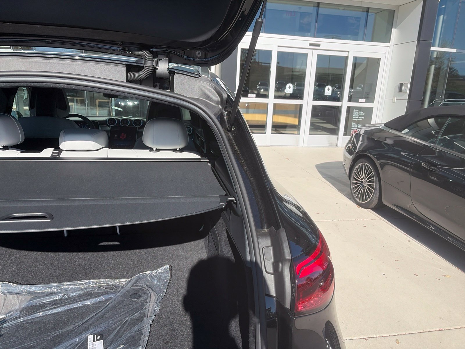 Certified 2026 Mercedes-Benz GLC 300 4MATIC image 4
