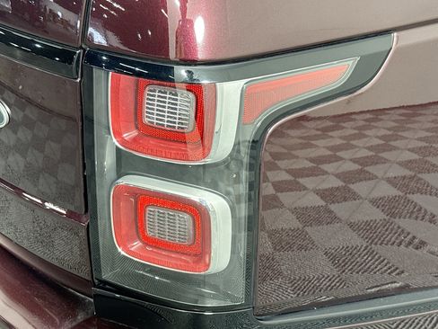 Used 2019 Land Rover Range Rover HSE image 33