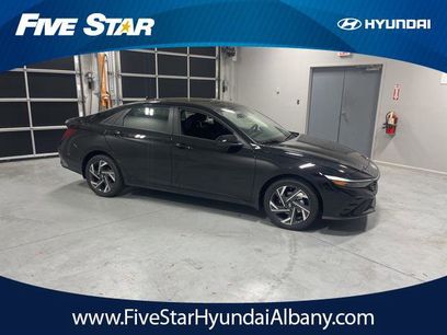 New 2025 Hyundai Elantra SEL