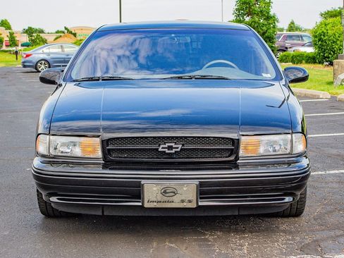 Used 1996 Chevrolet Impala SS RWD image 2