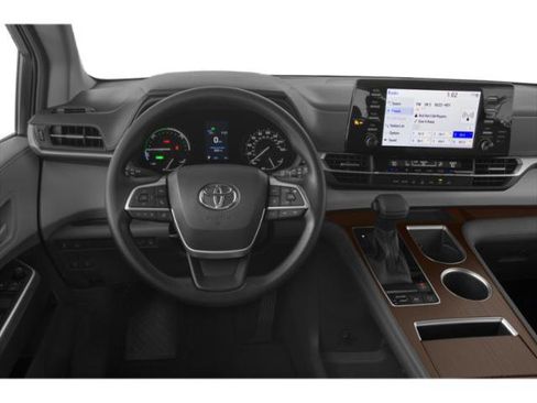 Used 2023 Toyota Sienna LE FWD image 10
