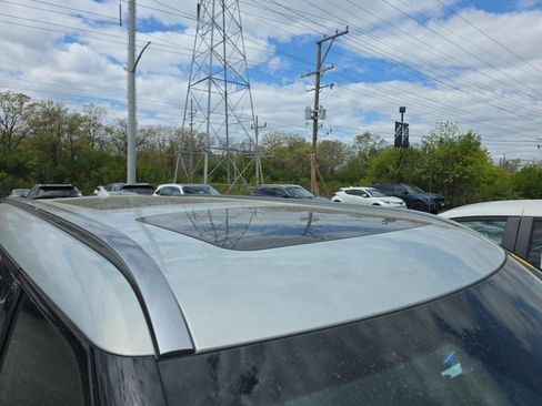 Used 2024 Kia EV9 Land AWD/4WD image 10