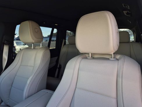 Used 2023 Mercedes-Benz GLS 450 4MATIC image 30