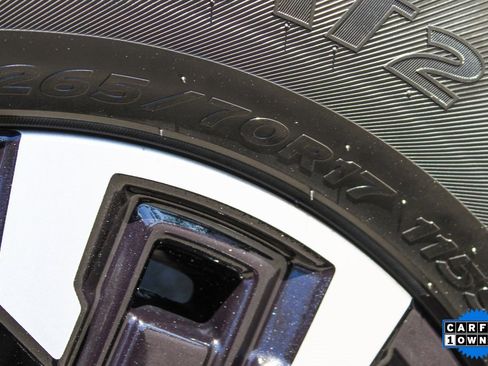 Used 2022 Nissan Frontier PRO-4X w/ Technology Package image 38