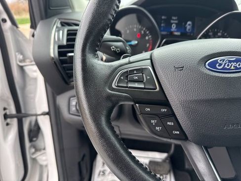 Used 2017 Ford Escape Titanium image 31