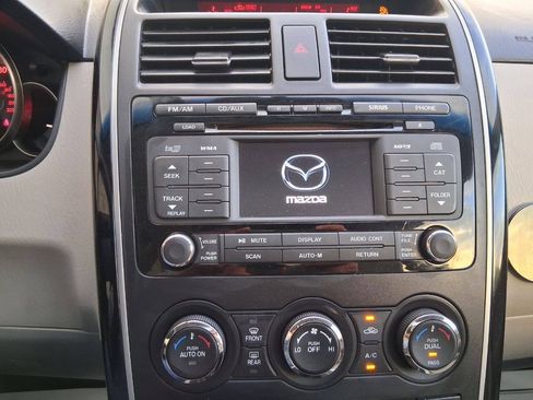 Used 2010 MAZDA CX-9 Touring w/ Moonroof & Bose Audio Pkg FWD image 18