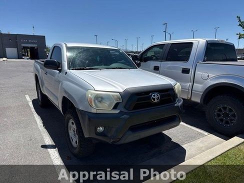 Used 2012 Toyota Tacoma 2WD Regular Cab image 2
