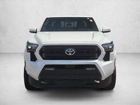 Used 2024 Toyota Tacoma SR5 AWD/4WD image 2