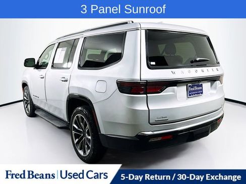 Used 2022 Jeep Wagoneer Series II w/ Premium Group I image 5