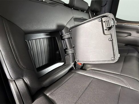 Used 2024 Chevrolet Silverado 1500 RST image 31