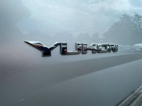 Used 2015 GMC Yukon SLE w/ HD Trailering Package AWD/4WD image 28