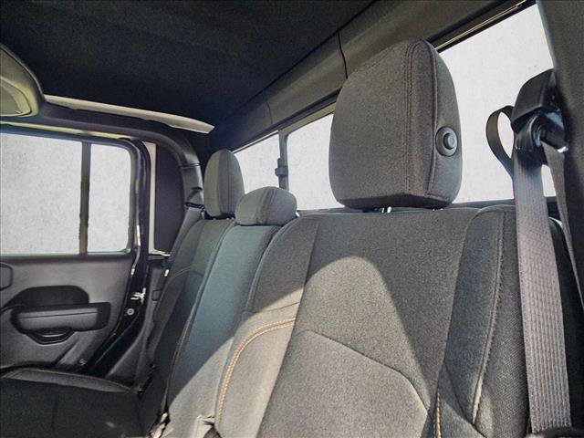 New 2026 Jeep Gladiator Sport AWD/4WD image 15