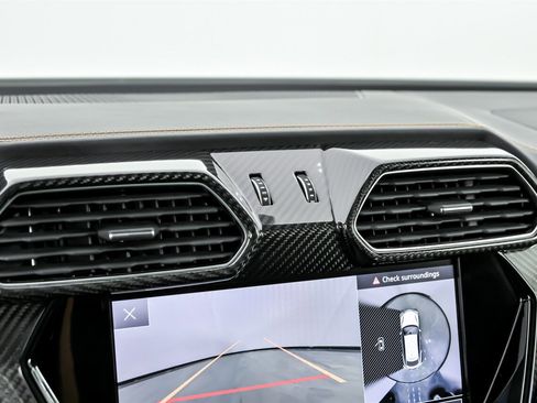 Used 2023 Lamborghini Urus S image 36
