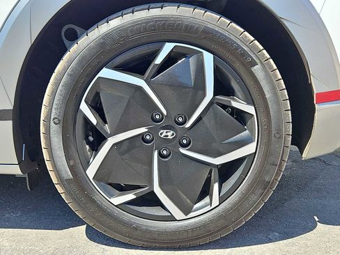 Certified 2024 Hyundai Ioniq 5 Limited image 13