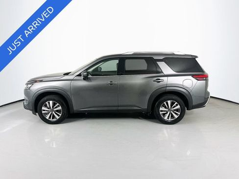 Certified 2023 Nissan Pathfinder SL w/ Lighting Package (N92) FWD image 6