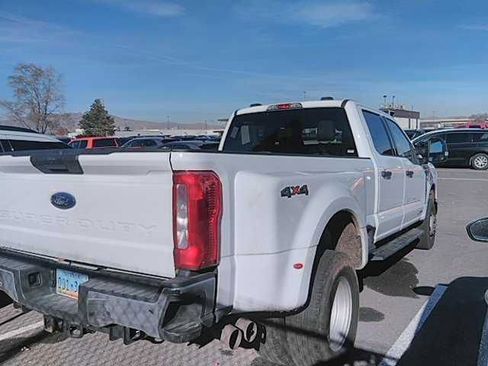 Used 2024 Ford F350 XLT image 3