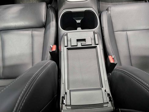 Used 2025 Subaru Outback Limited image 21