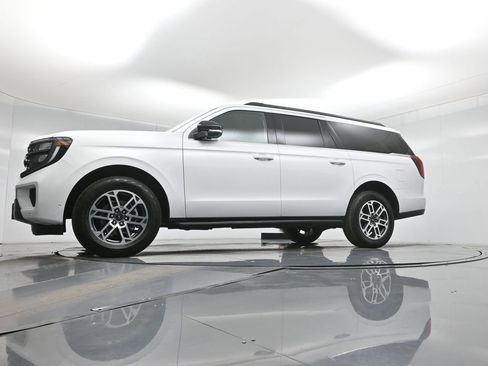 Certified 2025 Ford Expedition Max Active image 53